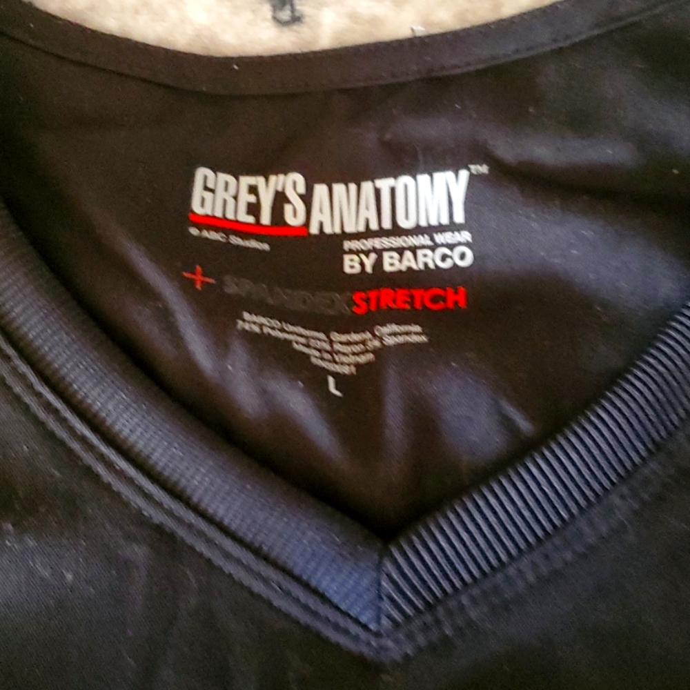 Grey's Anatomy scrub top size Large